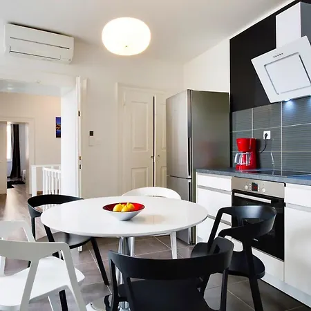 Arta Vela - Old Town Centre Zadar