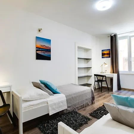 Arta Vela - Old Town Centre *