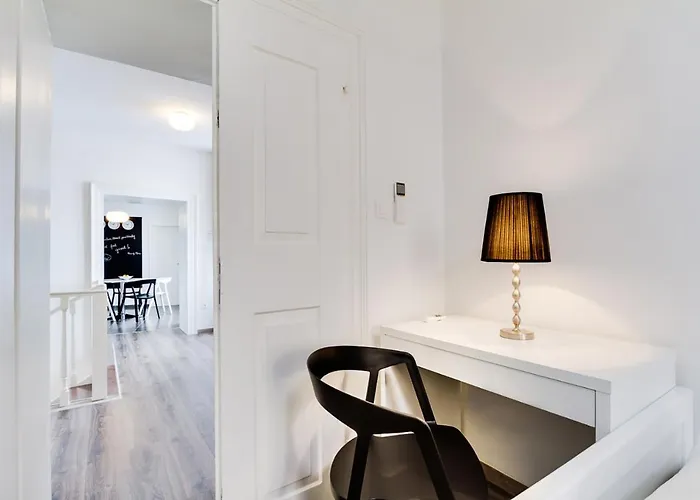 Arta Vela - Old Town Centre * 扎达尔