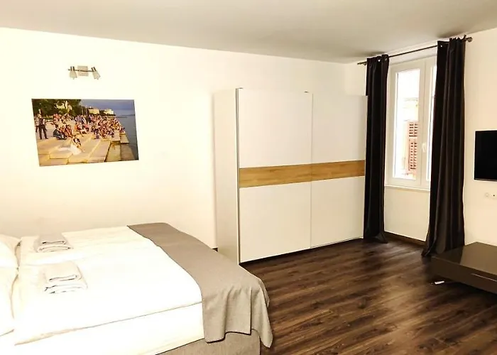 公寓 Arta Vela - Old Town Centre 扎达尔